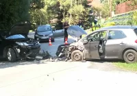 Czołowe zderzenie na drodze gminnej. Jedna osoba trafiła do szpitala - zdjęcie główne