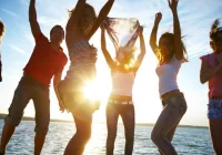 Dzisiejsi 20-30-latkowie będą dożywać setki. Jakość ich życia zależy także od nich - zdjęcie główne