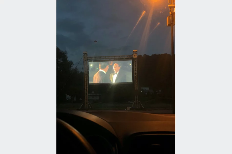 W najbliższy weekend powróci kino samochodowe - zdjęcie 2