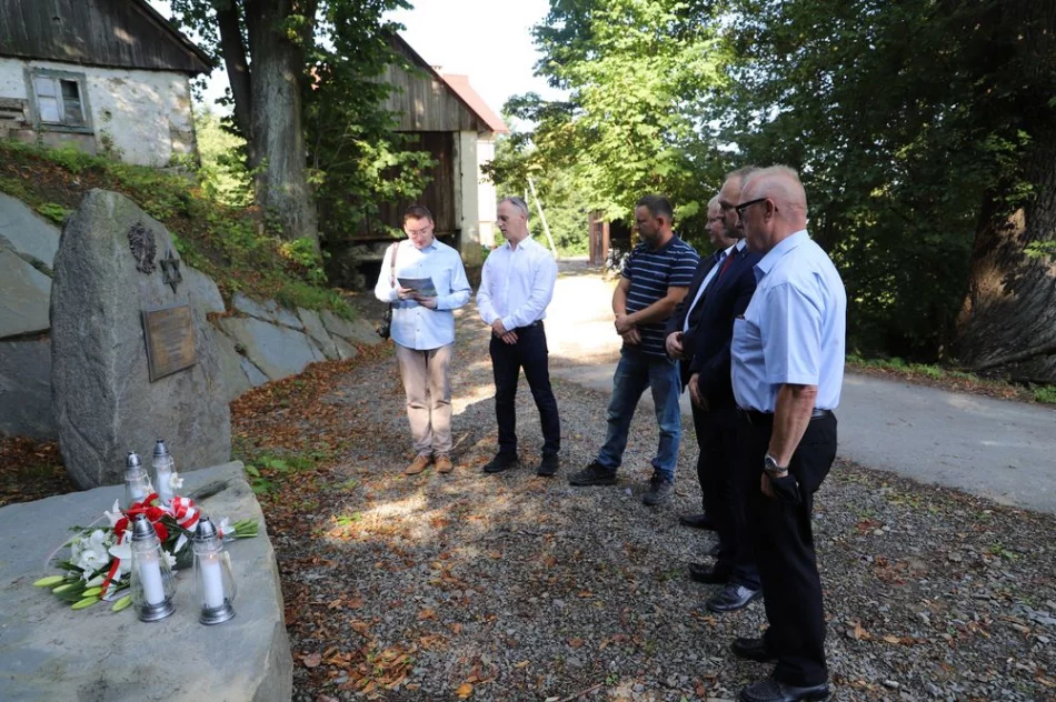 W Mordarce - na Cieniawie upamiętniono tragiczne wydarzenia sprzed 81 lat - zdjęcie 2