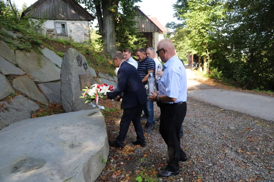 W Mordarce - na Cieniawie upamiętniono tragiczne wydarzenia sprzed 81 lat - zdjęcie 3