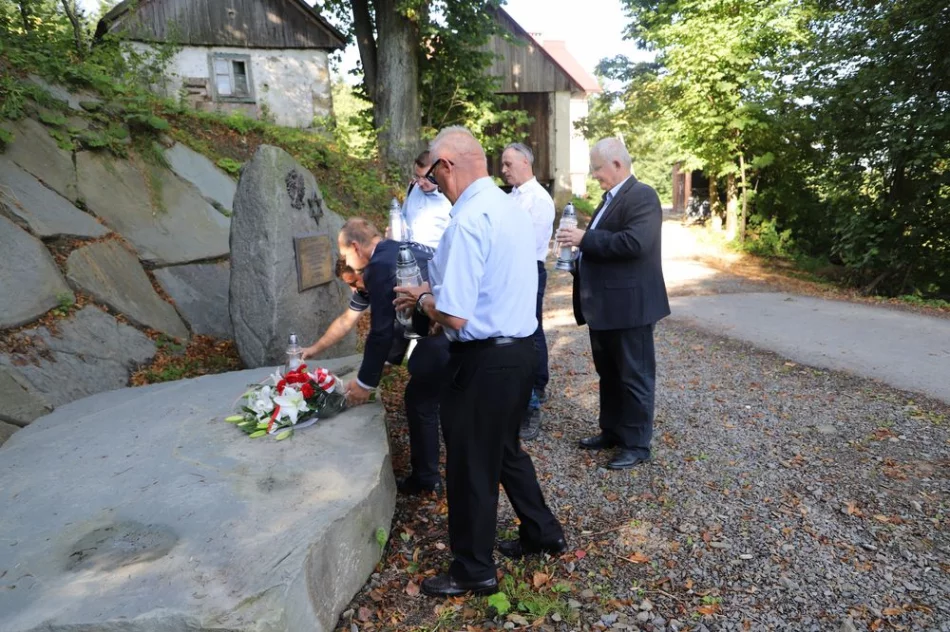 W Mordarce - na Cieniawie upamiętniono tragiczne wydarzenia sprzed 81 lat - zdjęcie 9