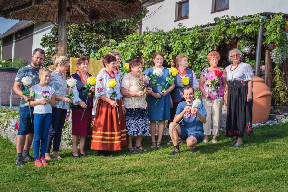 Rękodzielnicze spotkanie w Męcinie ze Stanisławą Oleksy - zdjęcie 4