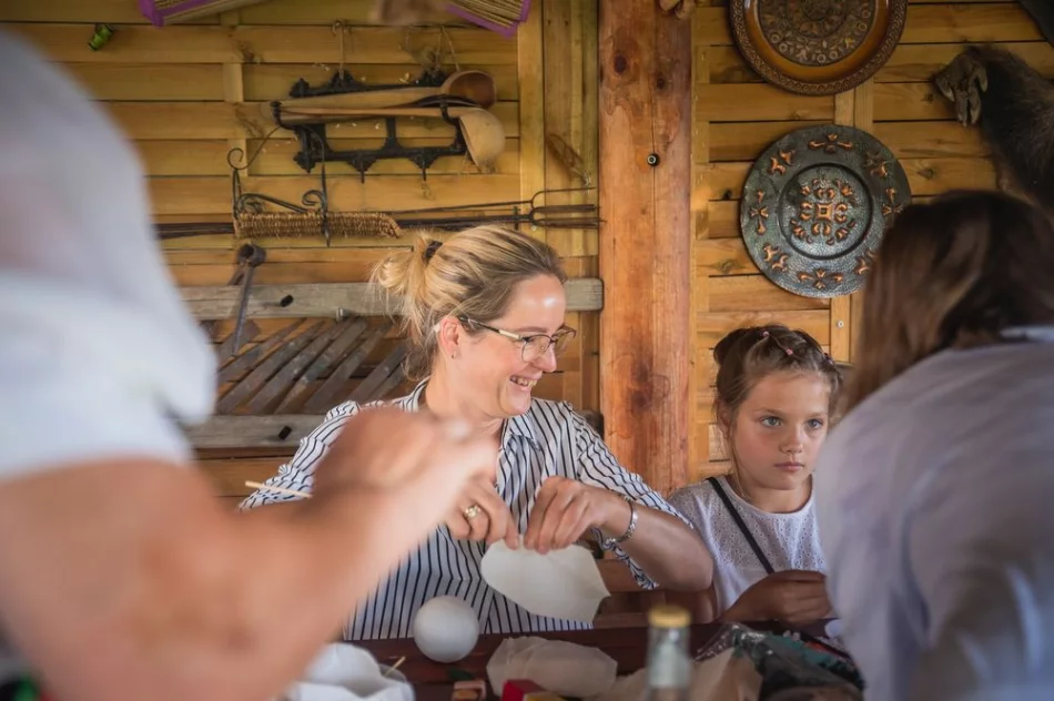 Rękodzielnicze spotkanie w Męcinie ze Stanisławą Oleksy - zdjęcie 12