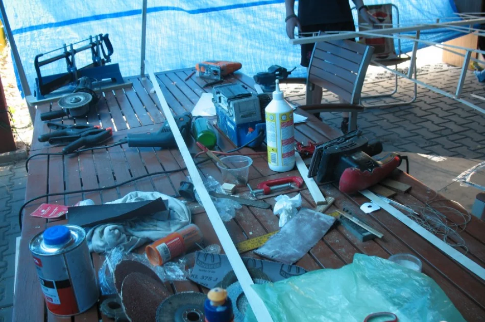 Chcą wzbić się w powietrze na... szufelce - zdjęcie 2