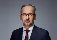 Minister zdrowia: realnie szczepionka na koronawirusa będzie dostępna wiosną - zdjęcie główne