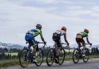 Ponad 130 kolarzy w Małopolskim Wyścigu Górskim. Trasy dwóch etapów wiodą przez Limanowszczyznę - zdjęcie główne