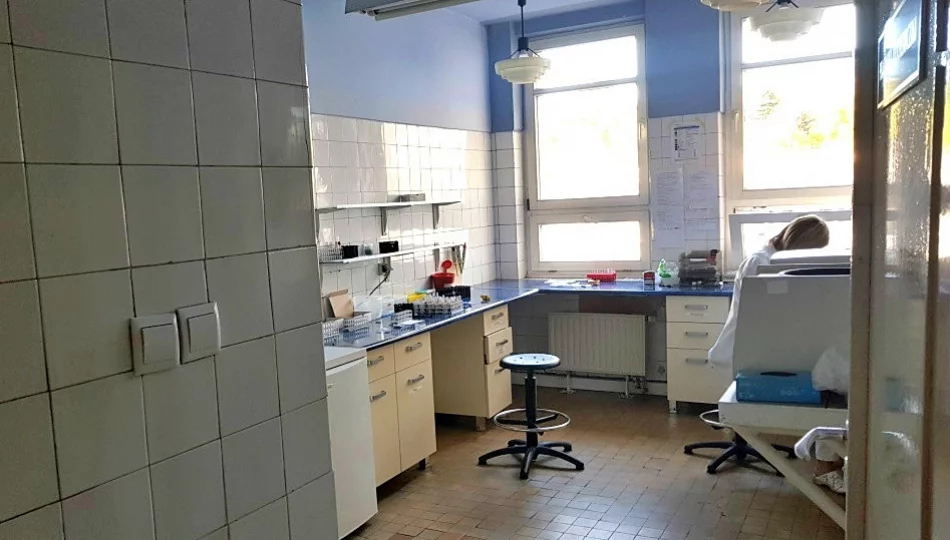 Szpital realizuje generalną modernizację pomieszczeń pracowni analitycznej - zdjęcie 1