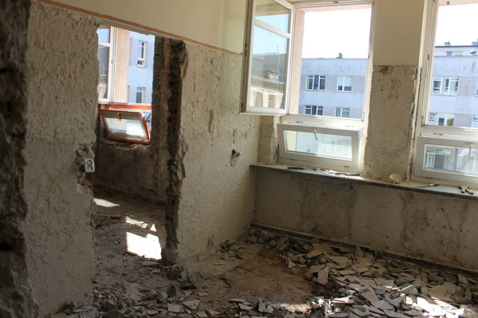 Szpital realizuje generalną modernizację pomieszczeń pracowni analitycznej - zdjęcie 10