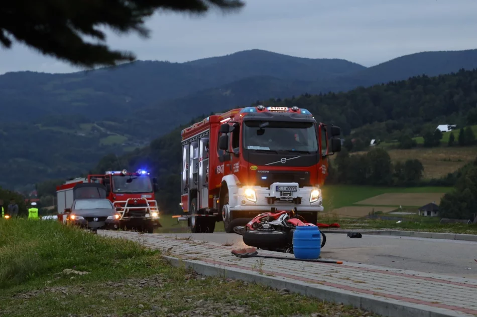 Poważne obrażenia motocyklisty, na pomoc LPR - zdjęcie 3