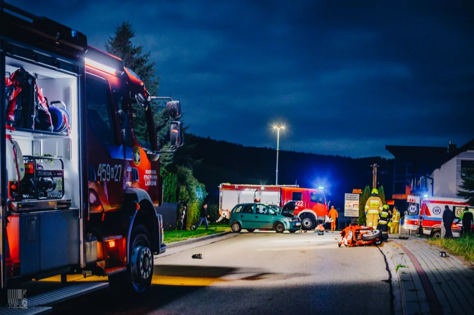 Nagranie momentu wypadku - motocyklista z impetem uderzył w samochód - zdjęcie 14