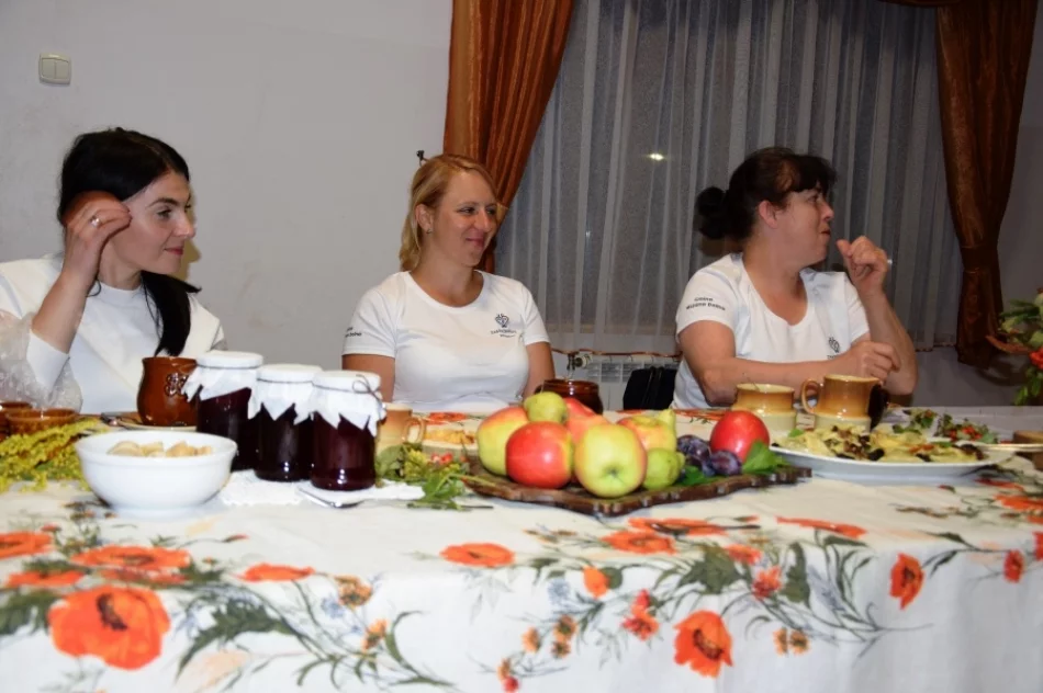 Przy zagórzańskim stole ugościły przedstawicieli branży turystycznej z regionu - zdjęcie 15