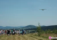 Historyczne samoloty rekonstruowały alianckie zrzuty w 71. rocznicę - zdjęcie główne
