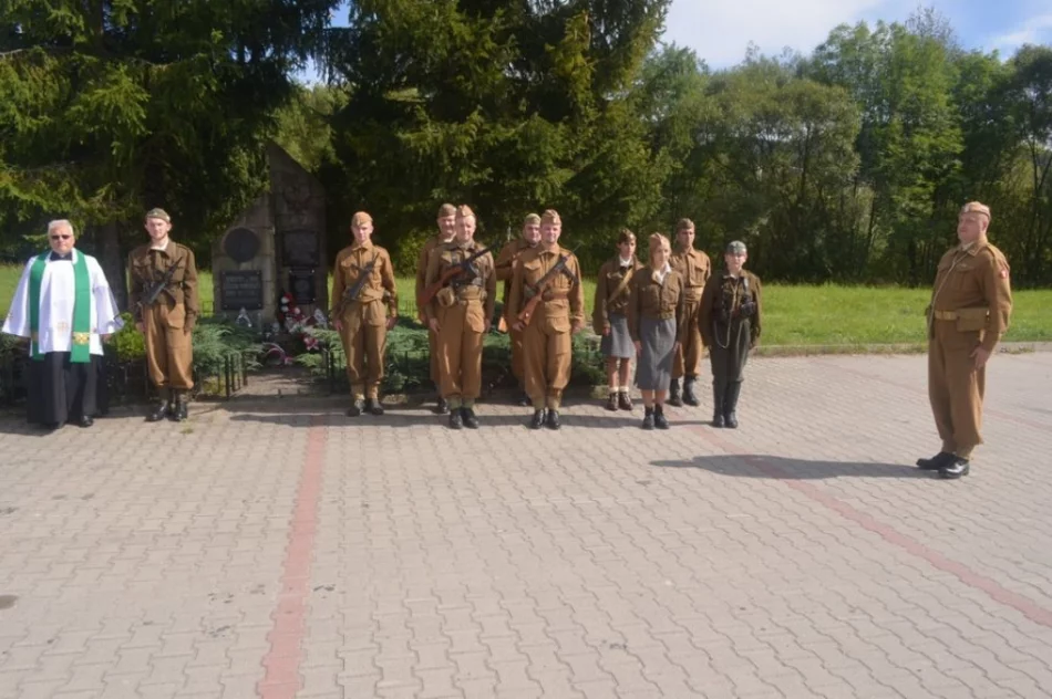 Upamiętnili 76. rocznicę utworzenia 1 PSP AK - zdjęcie 2