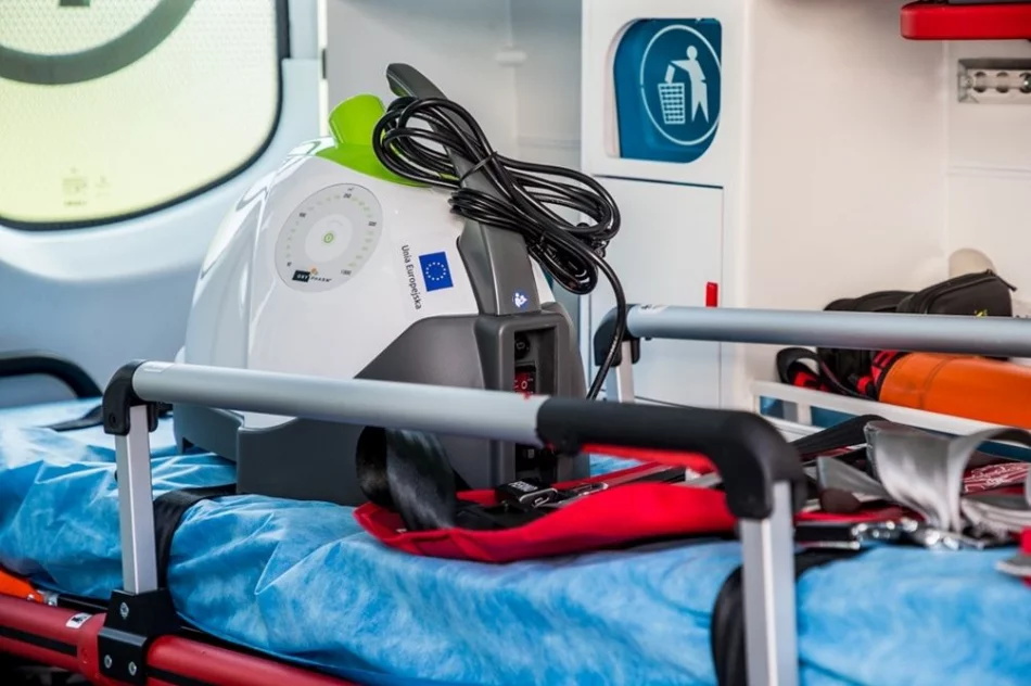 Ostatnie karetki oficjalnie przekazane. Szpital zyskał w ramach tarczy dwa ambulanse - zdjęcie 8