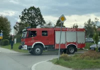 Służby sprawdzają zgłoszenia o niebezpiecznych materiałach w dwóch szkołach na Limanowszczyźnie - zdjęcie główne