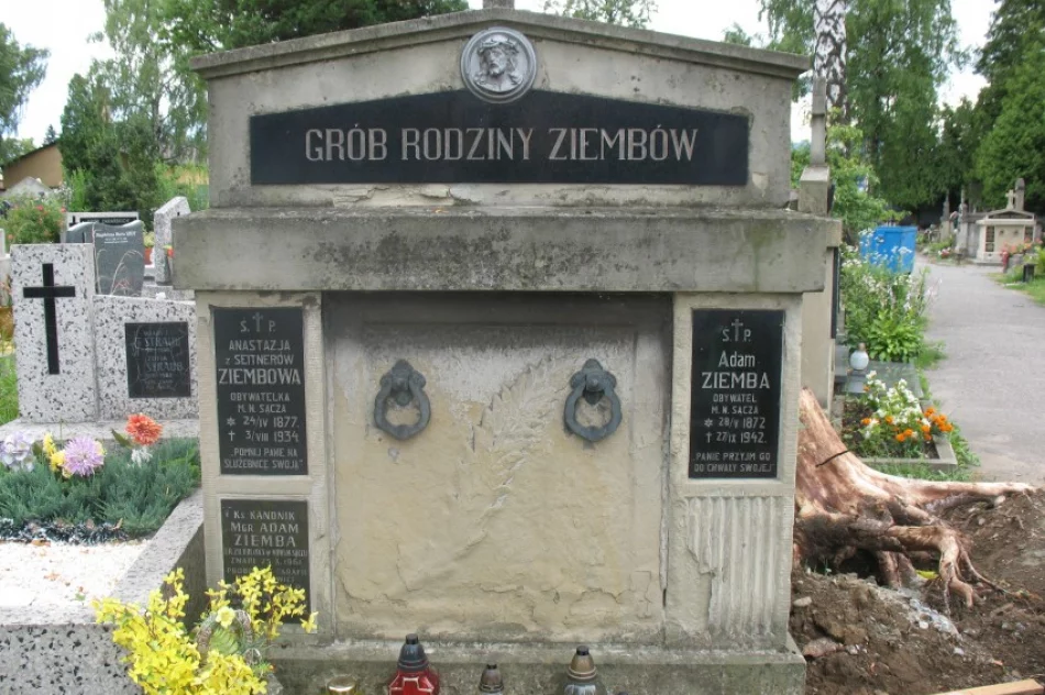 Zapomniany kapłan, zaniedbany grób - zdjęcie 2