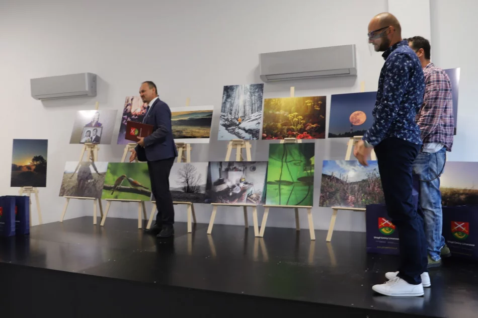 Uroczyste podsumowanie V edycji Gminnego Konkursu Fotograficznego - zdjęcie 11