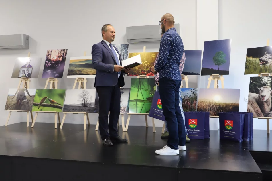 Uroczyste podsumowanie V edycji Gminnego Konkursu Fotograficznego - zdjęcie 12