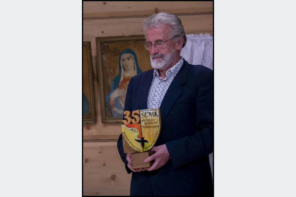 Zespół Spod Kicek laureatem 35. Międzywojewódzkiego Sejmiku Wiejskich Zespołów Teatralnych - zdjęcie 6