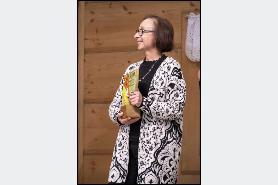 Zespół Spod Kicek laureatem 35. Międzywojewódzkiego Sejmiku Wiejskich Zespołów Teatralnych - zdjęcie 8