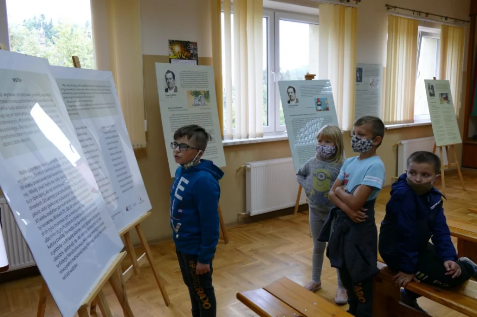 Wernisaż wystawy poświęconej czeskim autorom literatury dziecięcej i młodzieżowej - zdjęcie 2