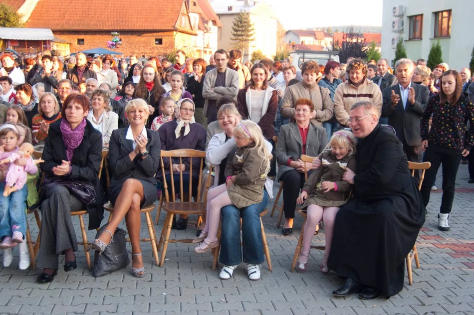Tak 10 lat temu Mszana Dolna świętowała ogłoszenie św. Michała Archanioła patronem miasta - zdjęcie 9