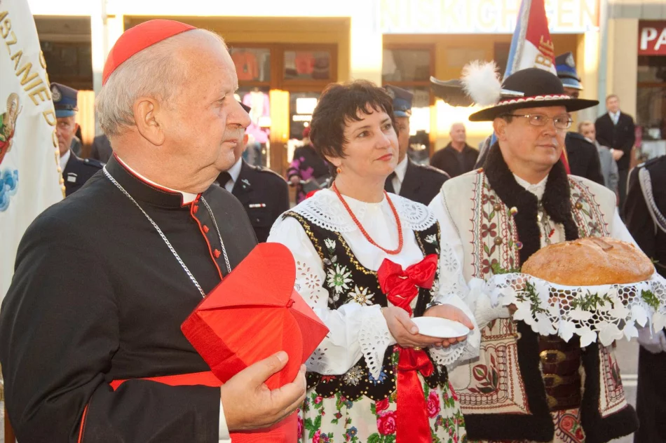 Tak 10 lat temu Mszana Dolna świętowała ogłoszenie św. Michała Archanioła patronem miasta - zdjęcie 10