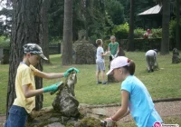 Uczniowie zadbali o cmentarz wojenny - zdjęcie główne