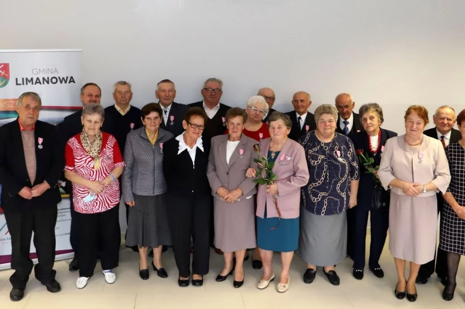Złote Gody w Gminie Limanowa - 64 pary odznaczone Medalami za Długoletnie Pożycie Małżeńskie - zdjęcie 3