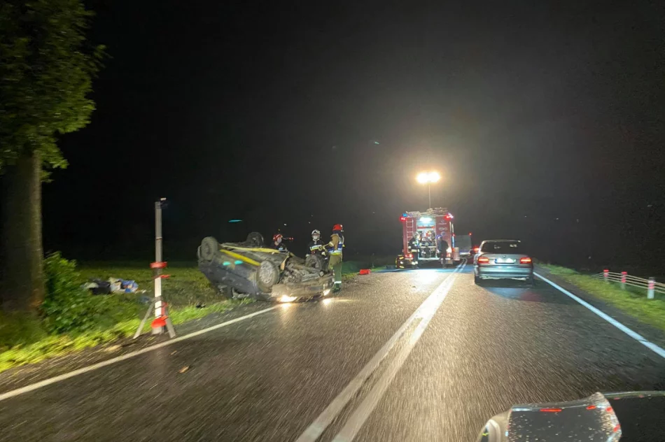 Dachował samochód - trzecia kolizja jednego dnia na tzw. kolanie - zdjęcie 6
