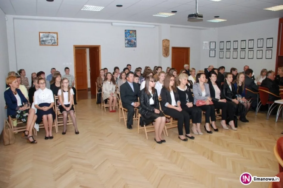 Stypendium dla najlepszych uczniów - zdjęcie 2