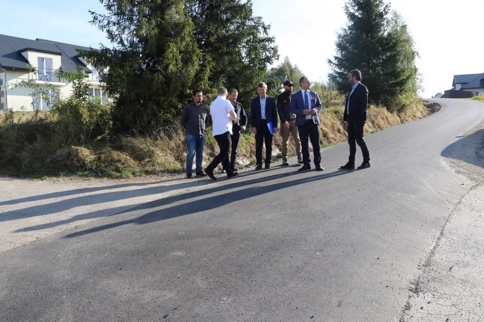 Zmodernizowane drogi w Męcinie, Młynnem i Lipowem już po odbiorach - zdjęcie 10