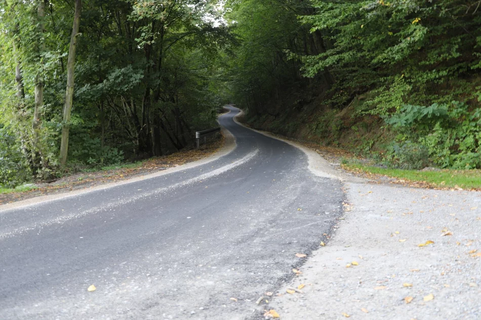 Zmodernizowane drogi w Męcinie, Młynnem i Lipowem już po odbiorach - zdjęcie 14