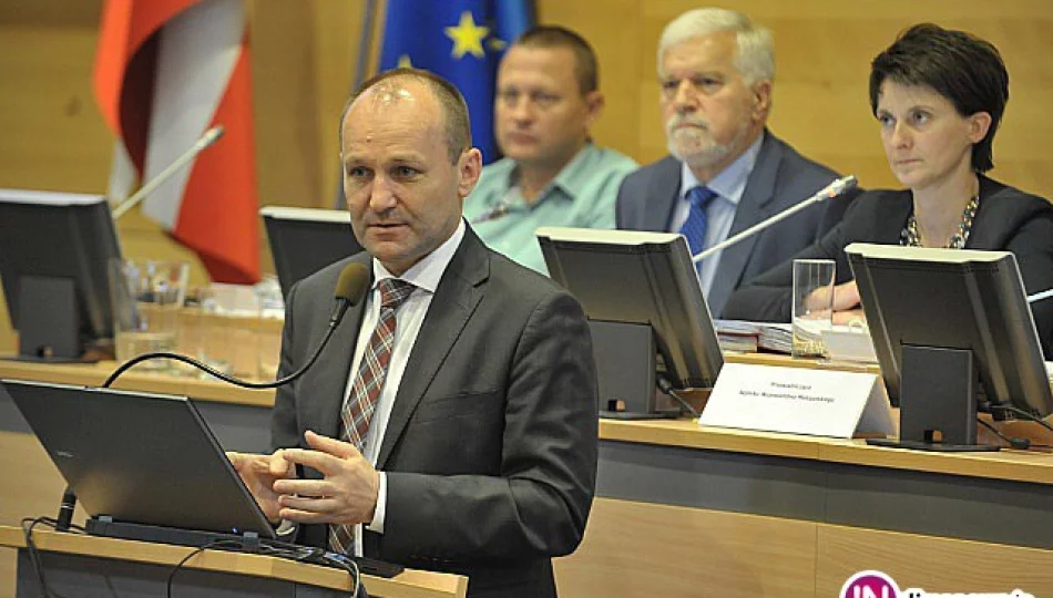 Sesja sejmiku z sytuacją gospodarczą Małopolski - zdjęcie 1