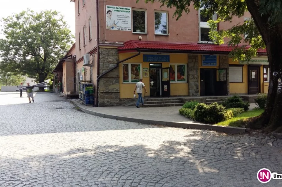 Plac miała przejąć gmina, apel nie pomógł. Kupił przedsiębiorca i jest problem - zdjęcie 2