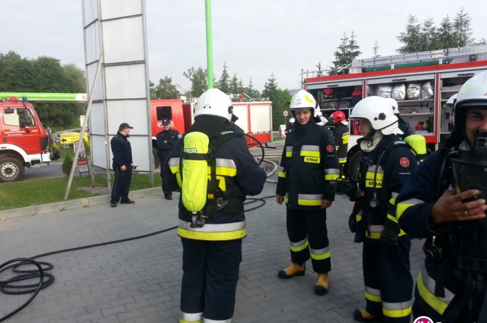 Pożar sklepu - ponad pół miliona złotych strat - zdjęcie 3