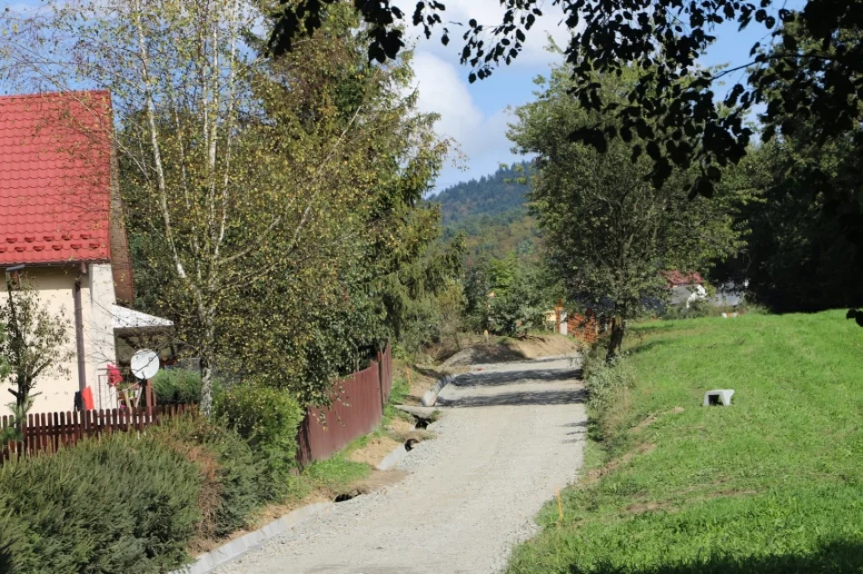 Trwa przebudowa gminnej drogi za ponad 700 tys. zł - zdjęcie 4