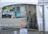 Ministerstwo podało dzisiejsze dane o zakażeniach koronawirusem i zgonach. Narty we Włoszech? Znane reguły - zdjęcie główne