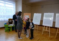 Pasowali najmłodszych uczniów na czytelników - zdjęcie główne