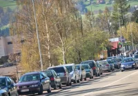 Parkowanie przy krajówce jednak będzie płatne - zdjęcie główne