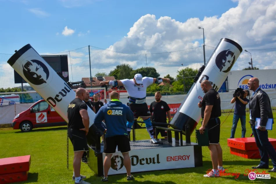 Przed wręczeniem pucharu oświadczył się dziewczynie - zdjęcie 4