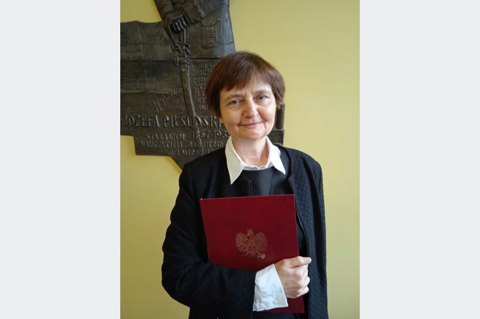 Nauczyciele z „Ekonoma” odznaczeni przez ministra i kuratora - zdjęcie 5