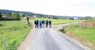 Kolejne zmodernizowane drogi gminne po odbiorach - zdjęcie 2