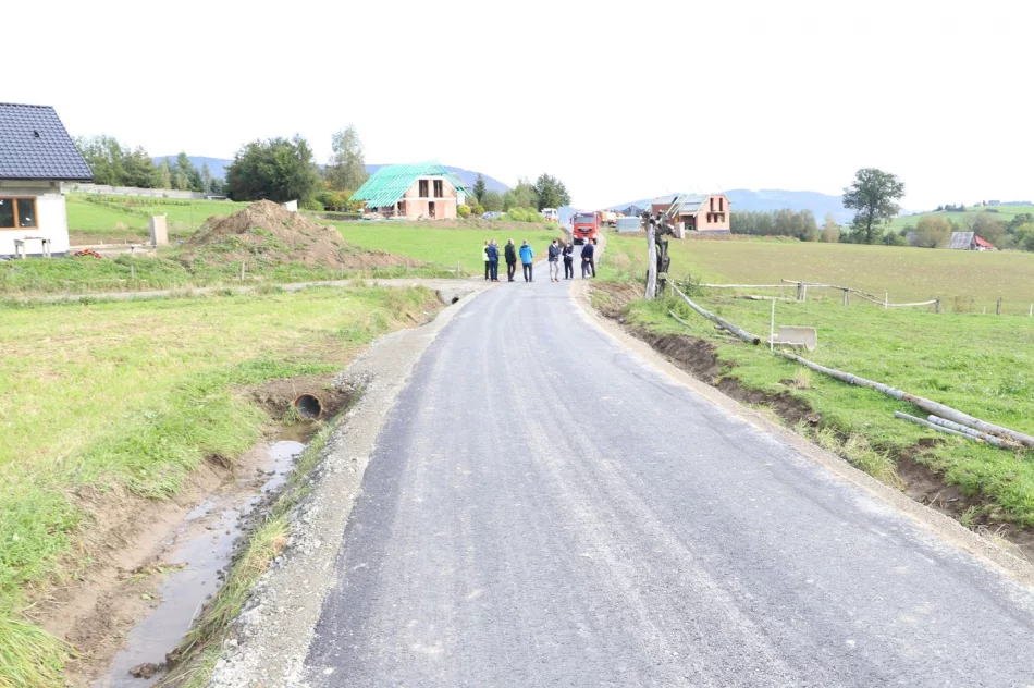 Kolejne zmodernizowane drogi gminne po odbiorach - zdjęcie 18