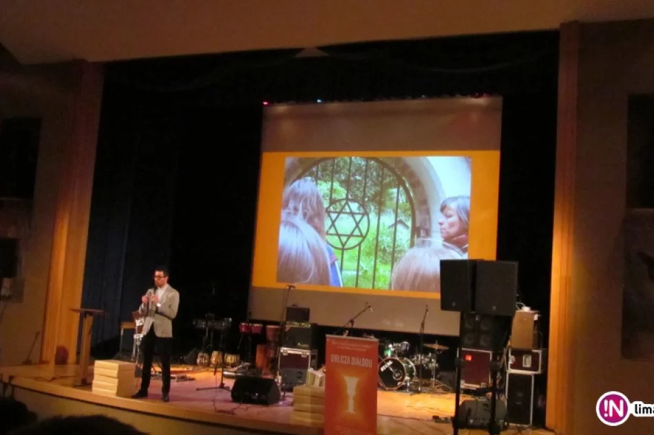 Mszańskie LO liderem projektu promującego nauczanie Jana Pawła II - zdjęcie 2