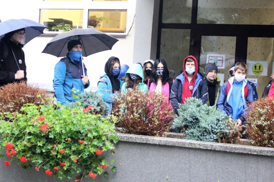 Młodzież uczestniczyła w rajdzie poświęconym Tadeuszowi Paolone - zdjęcie 5