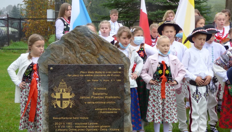 Lokalna społeczność dumna z wizyt św. Jana Pawła II - zdjęcie 1