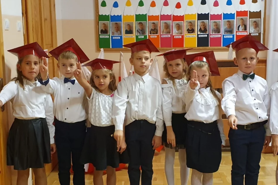 Doroczne święto szkoły w nieco innej formie. Uczcili patrona w rocznicę wyboru na Stolicę Piotrową - zdjęcie 3