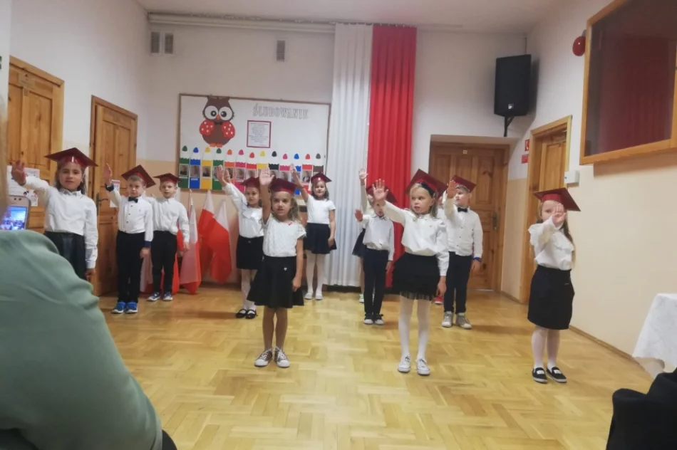 Doroczne święto szkoły w nieco innej formie. Uczcili patrona w rocznicę wyboru na Stolicę Piotrową - zdjęcie 15